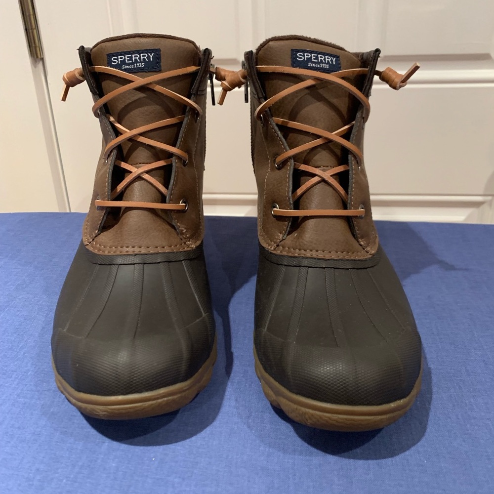 Sperry Saltwater duck boots brown